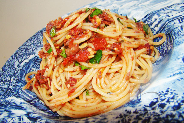 Pesto vermelho