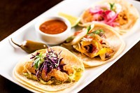 La Calaca - Tacos de Peixe Baja, Bife Ranchero e Galinha Tinga 3 - Filico